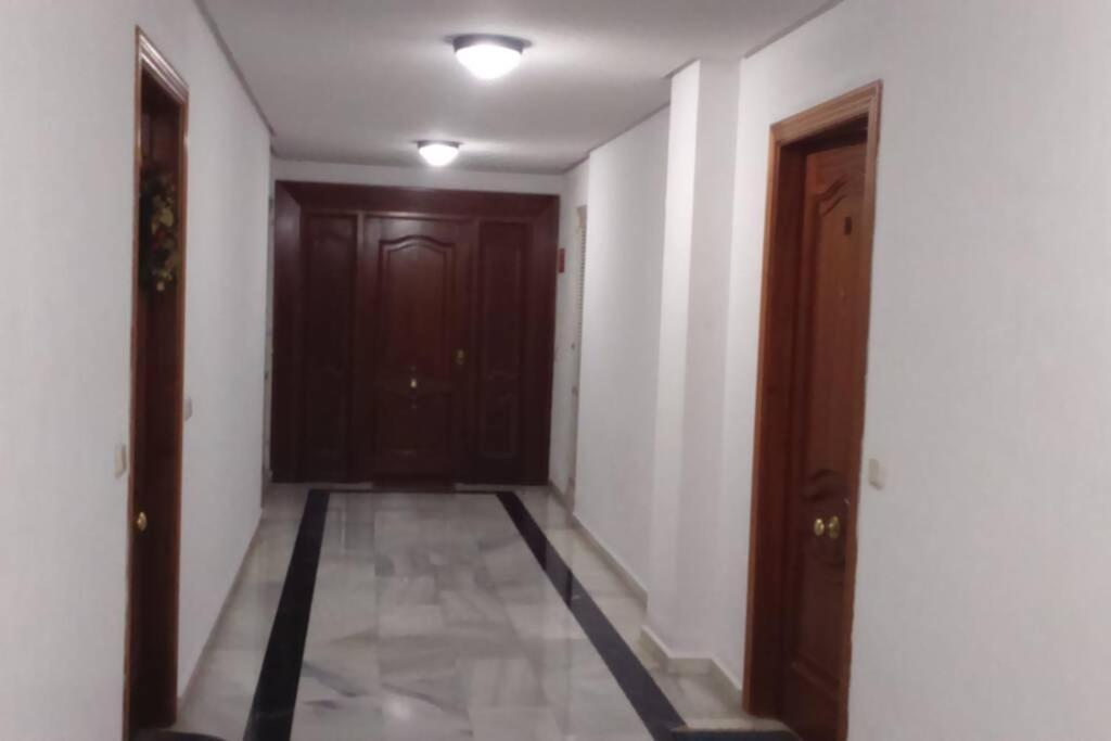 Fuengirola , Beach, Centre ,Balcony With Seaview, For 4 Persons Exteriör bild