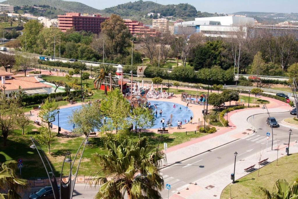Fuengirola , Beach, Centre ,Balcony With Seaview, For 4 Persons Exteriör bild